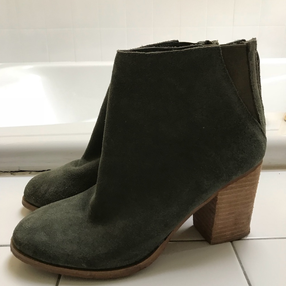 Urban Outfitter booties